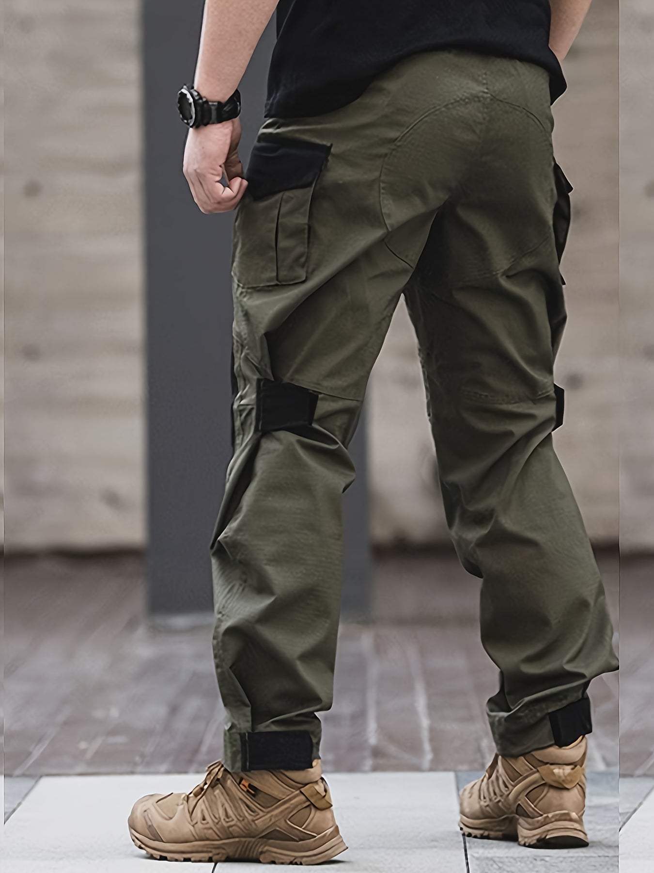 Men's straight-leg tactical trousers, They are water-repellent